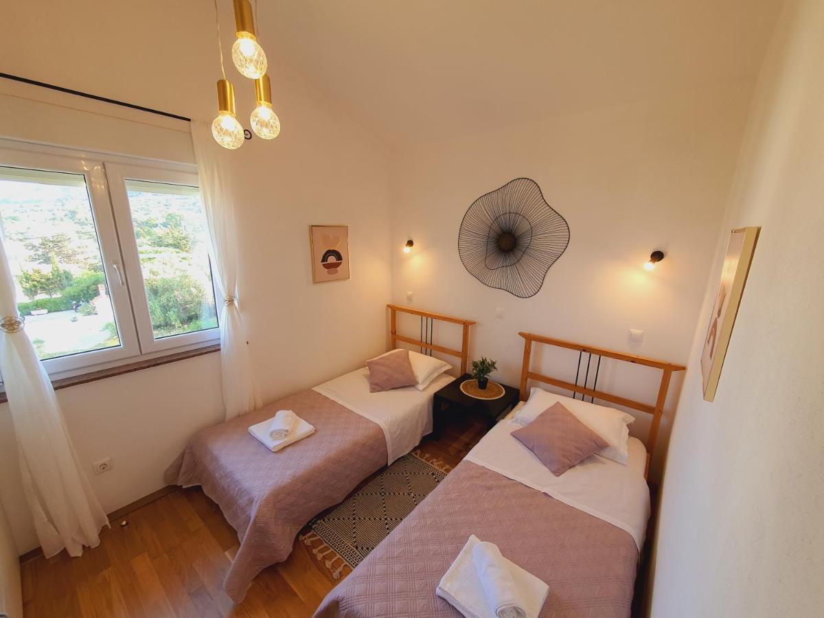Apartman Mila Barbat na Rabu エクステリア 写真