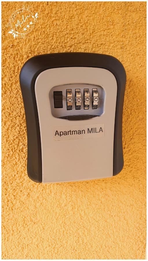 Apartman Mila Barbat na Rabu エクステリア 写真